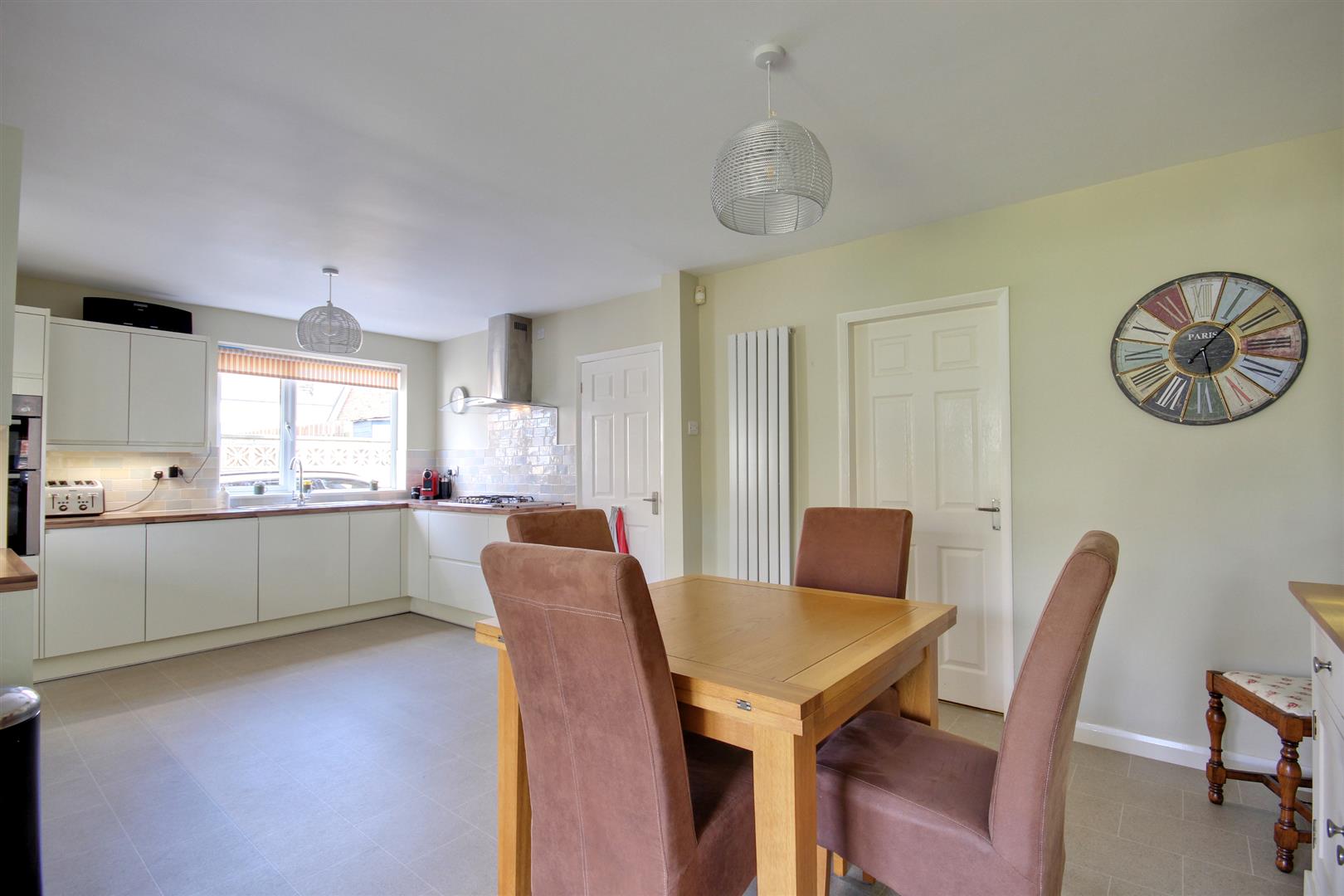 Barley Gate, Leven